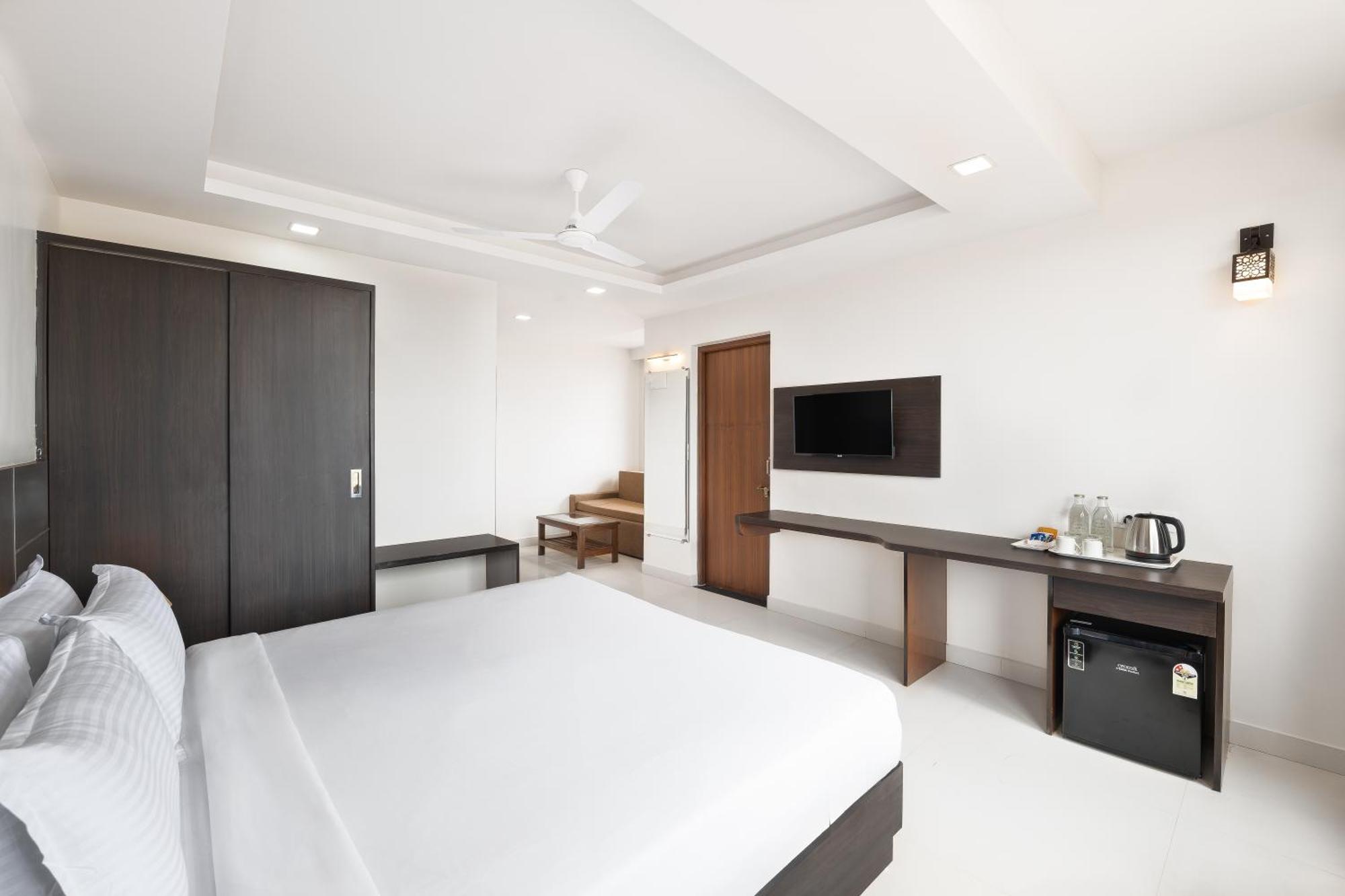 Bsg Porvorim Regency Hotel Goa Exterior photo